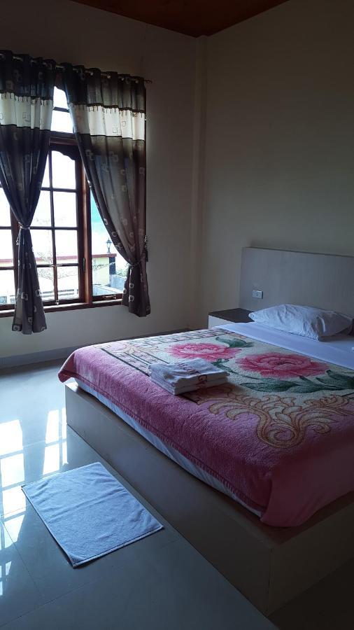 Mas Cottages Tuktuk Siadong Exterior foto